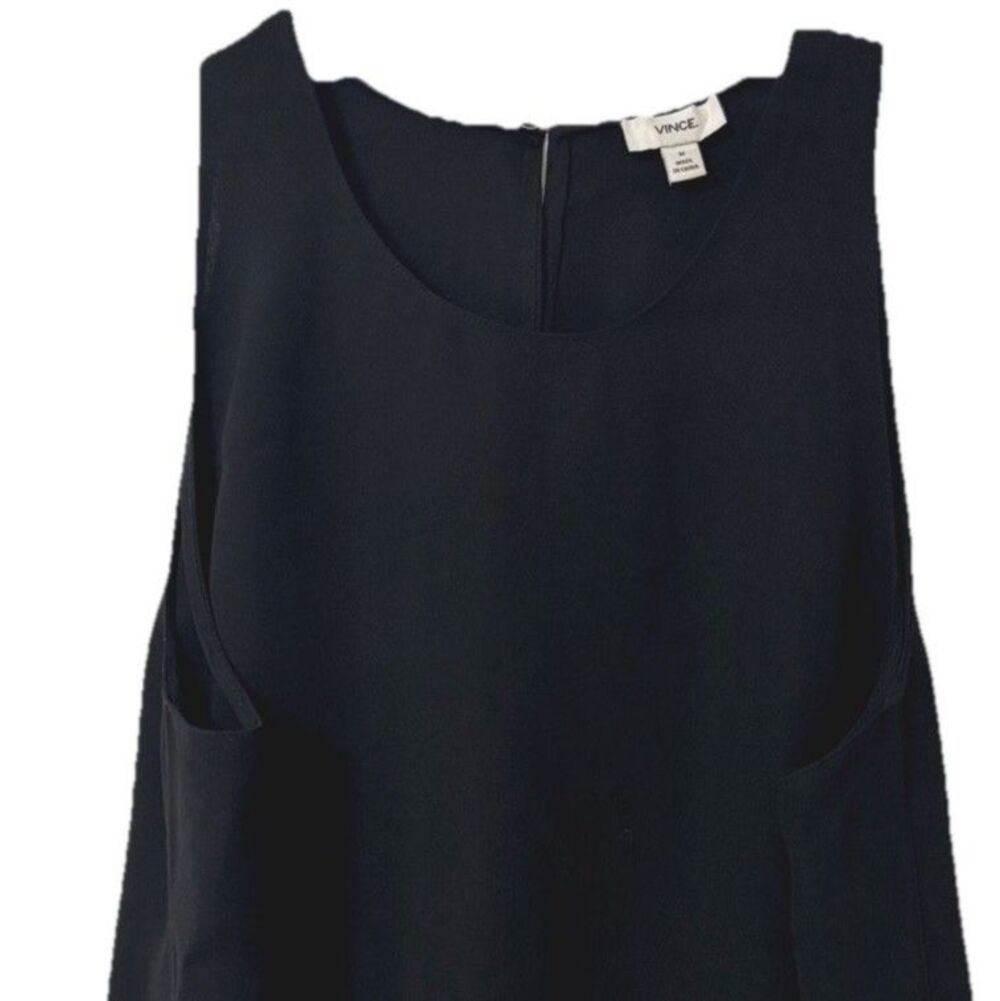 Vince Sleeveless Crepe Keyhole Top M Medium Round Neck Button Back Blouse Shirt